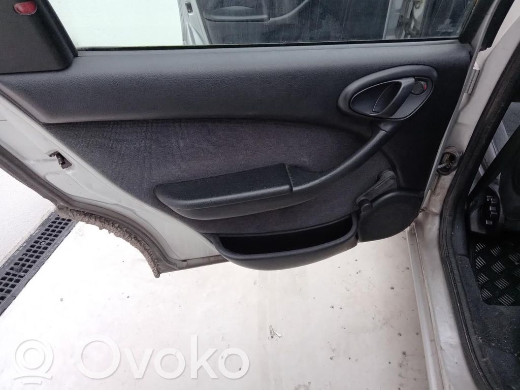 Citroen Xsara Manecilla interna puerta trasera 