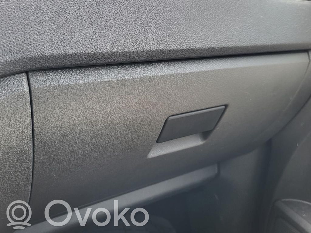 Ford C-MAX I Daiktadėžės (bordačioko) komplektas 