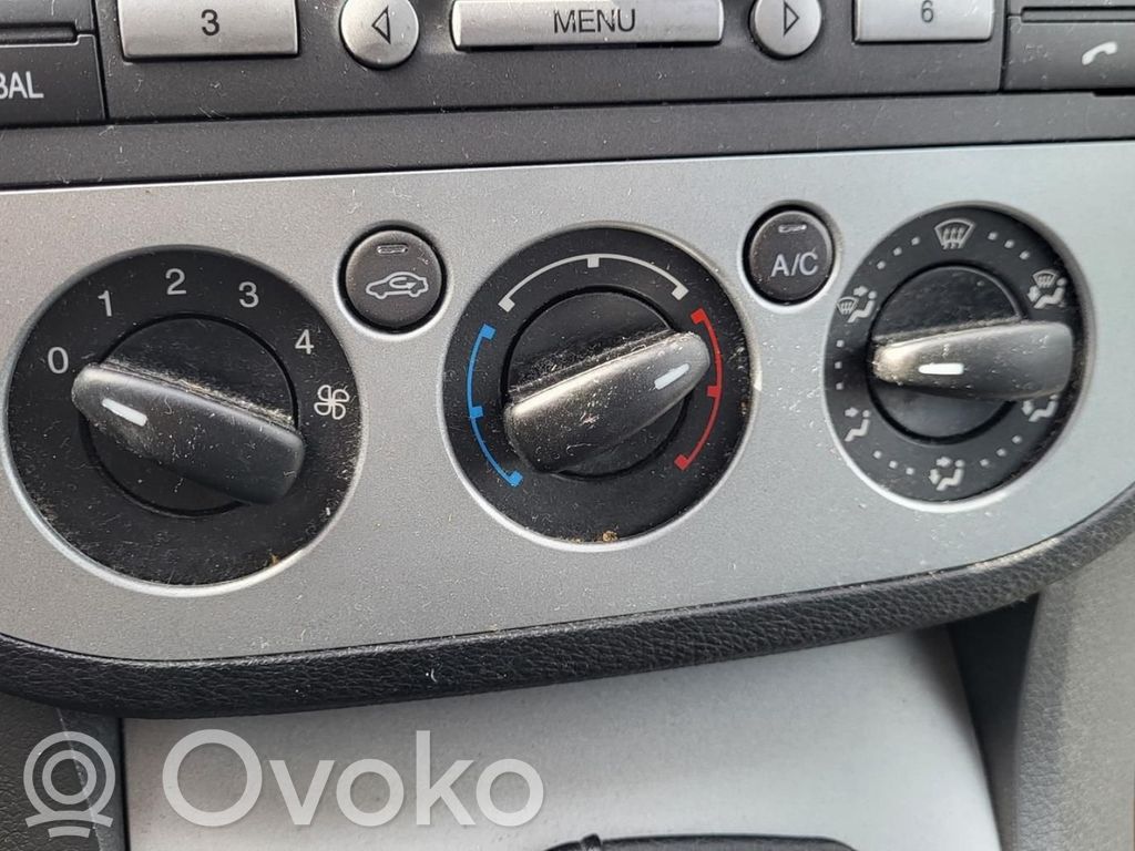 Ford C-MAX I Climate control unit 
