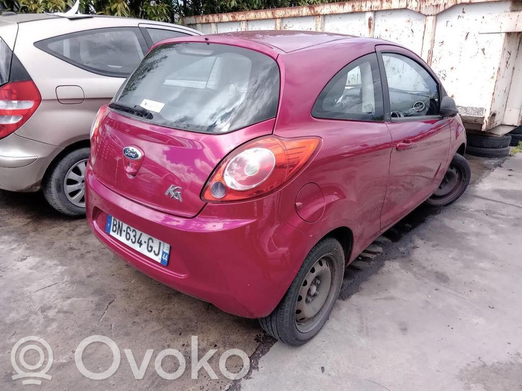 Ford Ka Задний фонарь в кузове 