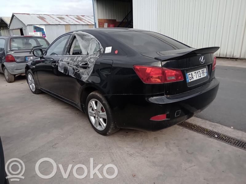 Lexus IS 220D-250-350 Puerta trasera 