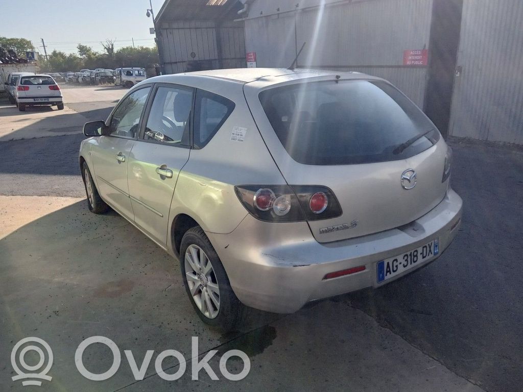 Mazda 3 I Third/center stoplight 