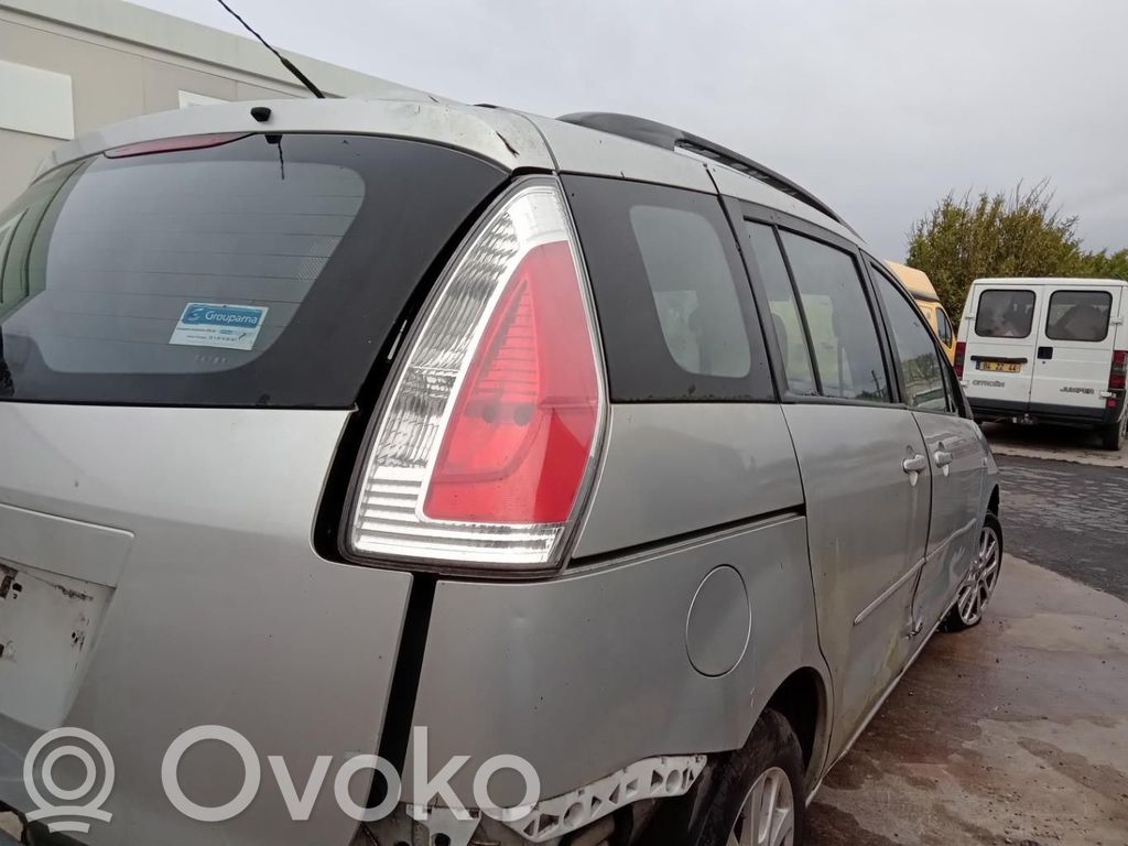 Mazda 5 Galinis žibintas kėbule 