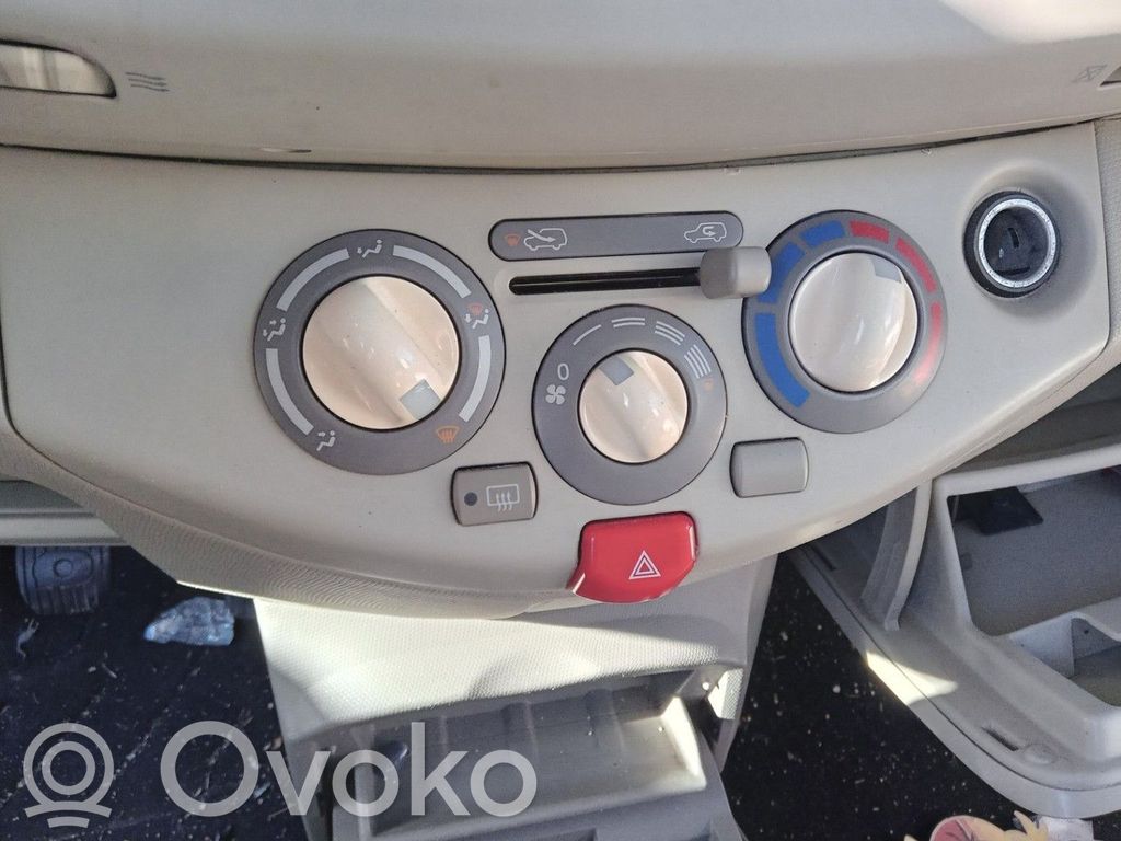 Nissan Micra Hazard light switch 