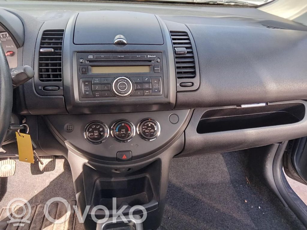 Nissan Note (E11) Daiktadėžės (bordačioko) komplektas 