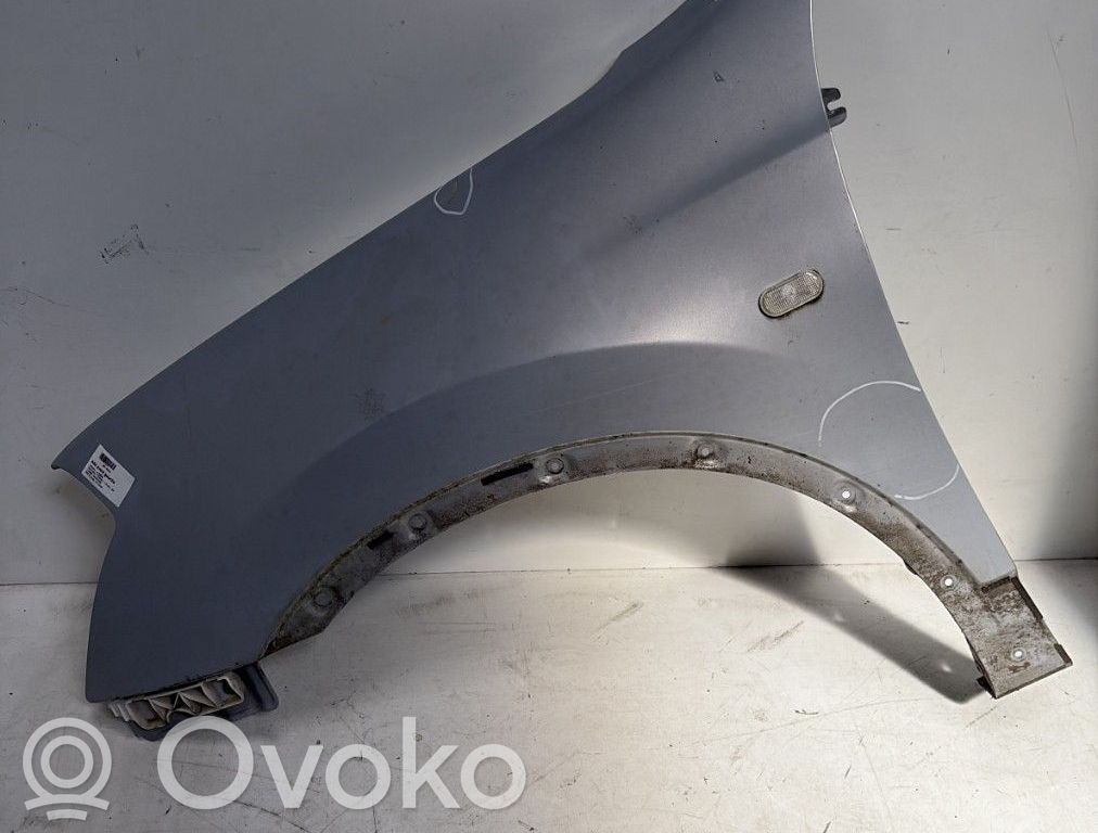 Nissan Qashqai Błotnik przedni 