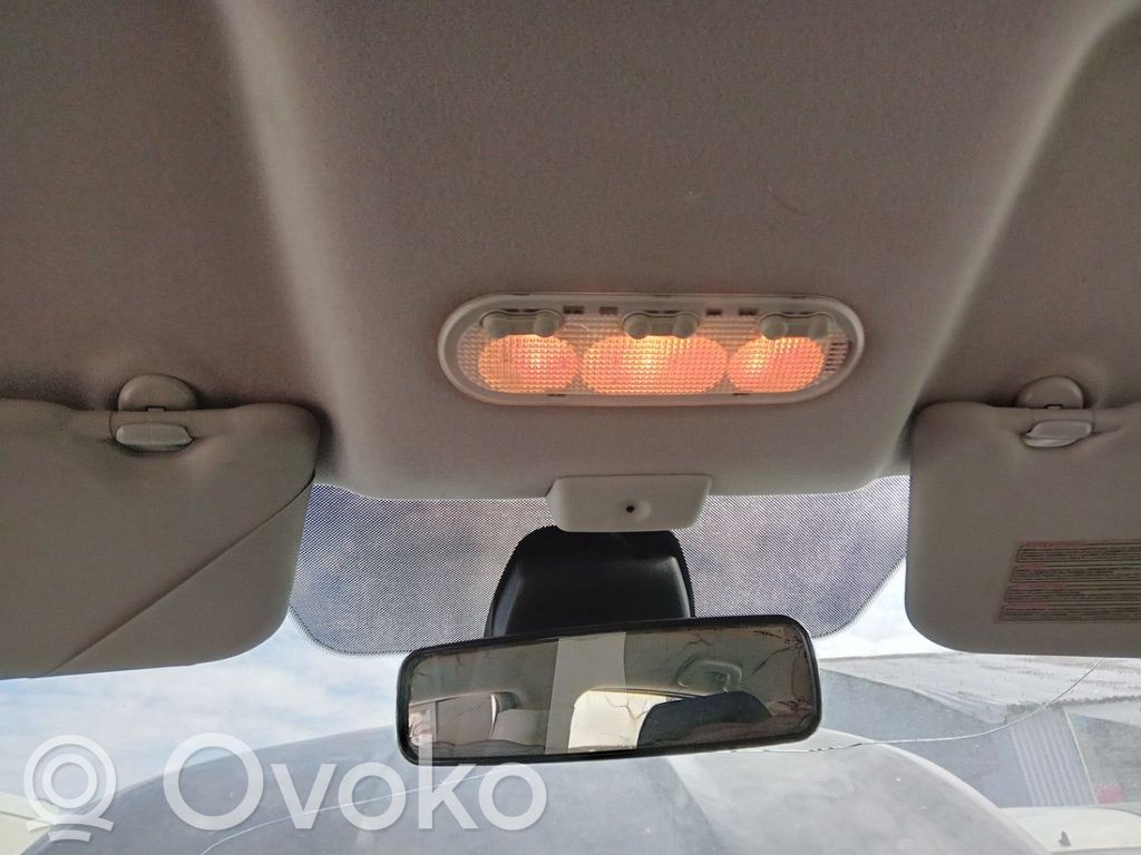 Nissan Qashqai Etuistuimen valo 