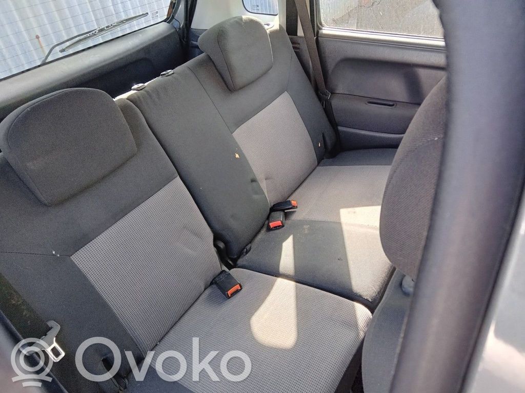Opel Agila A Cinturón trasero 