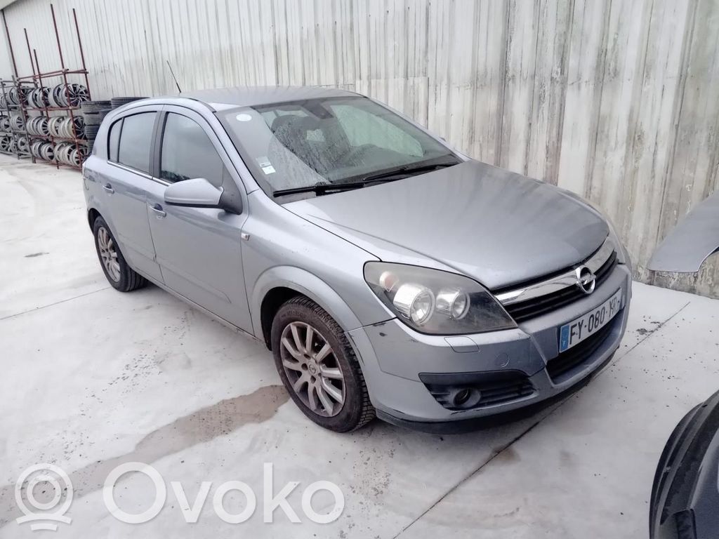 Opel Astra H Rama pomocnicza przednia 
