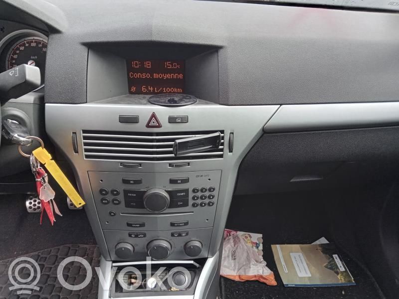 Opel Astra H Užvedimo spynelė 