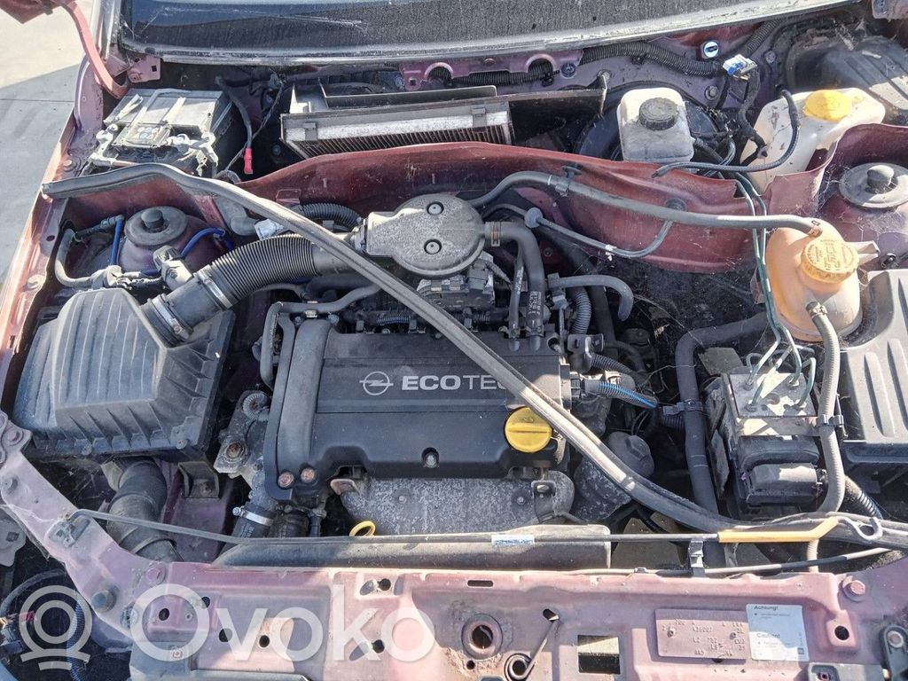 Opel Corsa C Генератор 