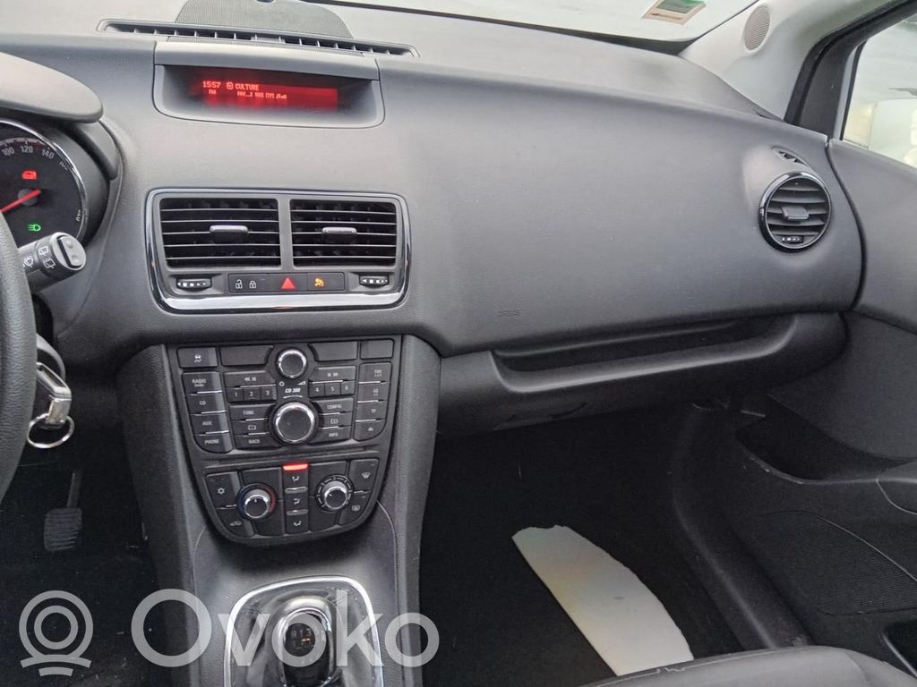 Opel Meriva B Juego guantera 