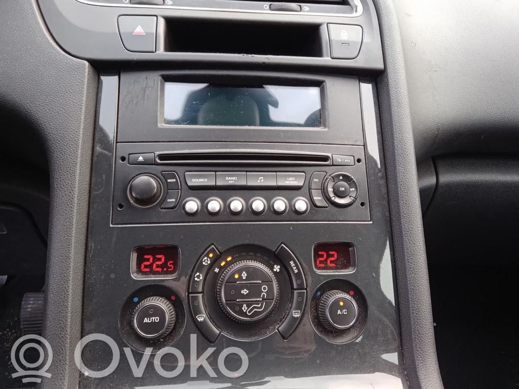 Peugeot 5008 Climate control unit 