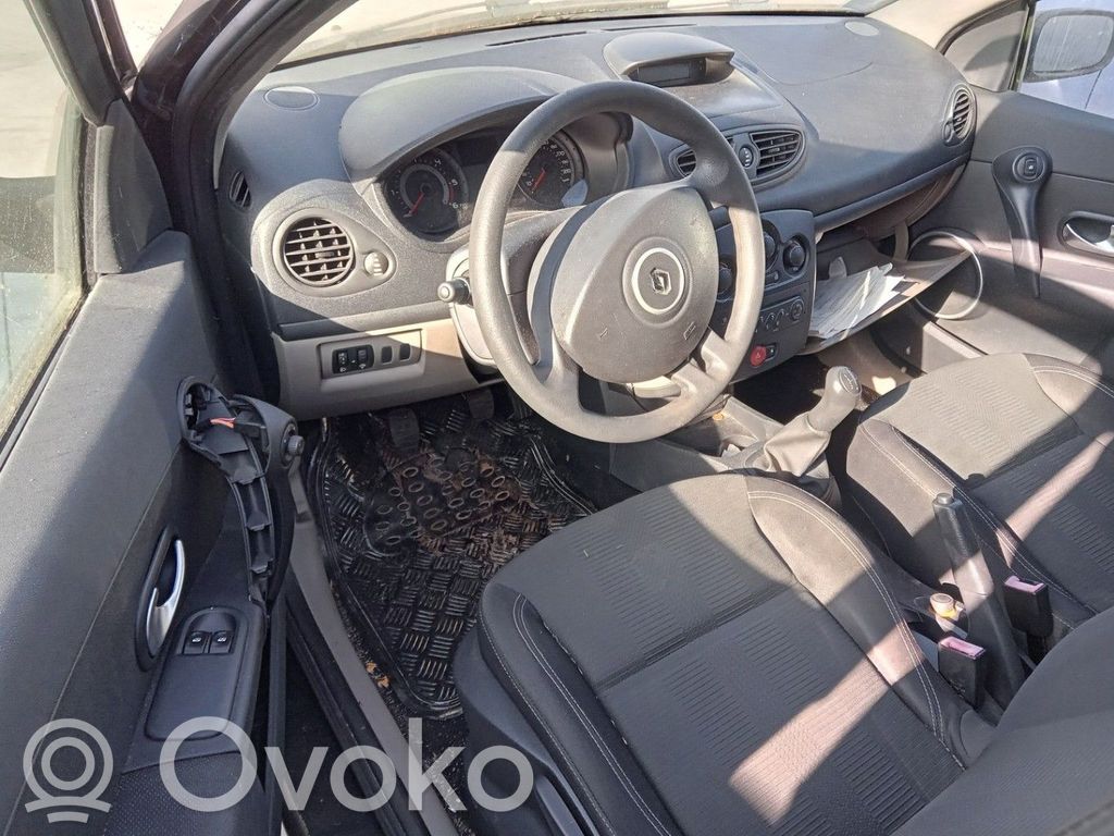 Renault Clio III Manecilla interna puerta trasera 