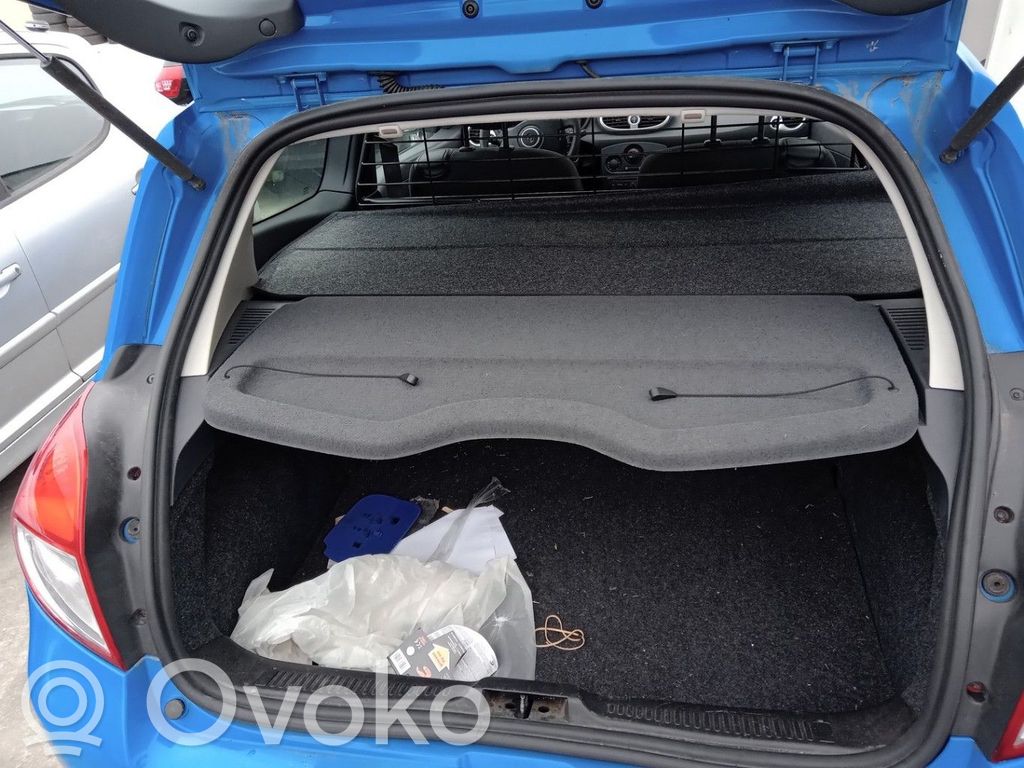 Renault Clio III Hattuhylly 