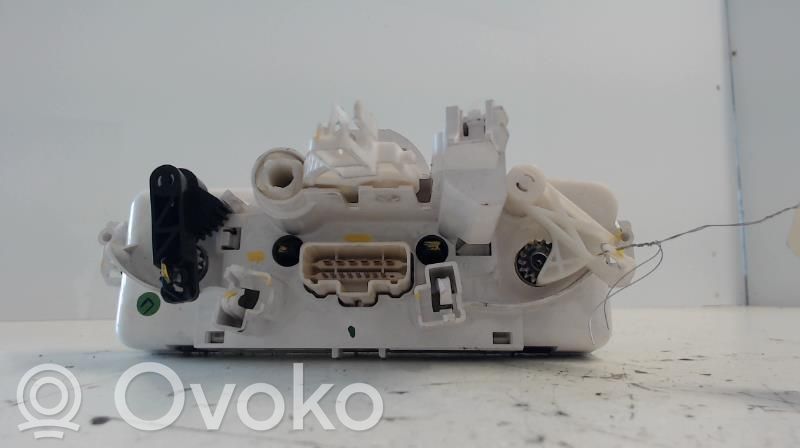 Renault Clio III Climate control unit 