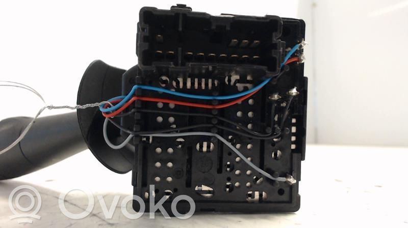Renault Clio IV Wiper control stalk 