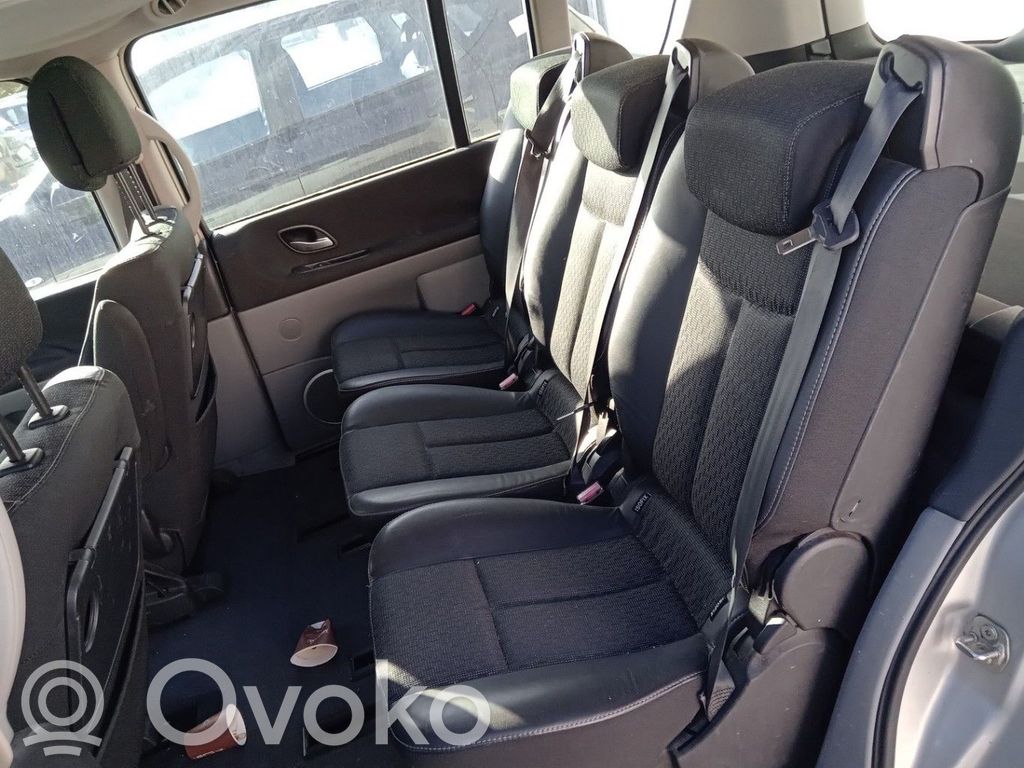 Renault Espace IV Takaistuin 