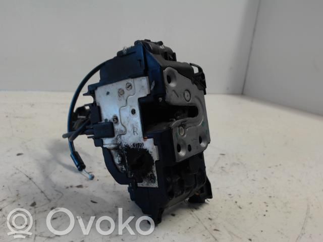 Renault Grand Modus Aizmugurē slēdzene 