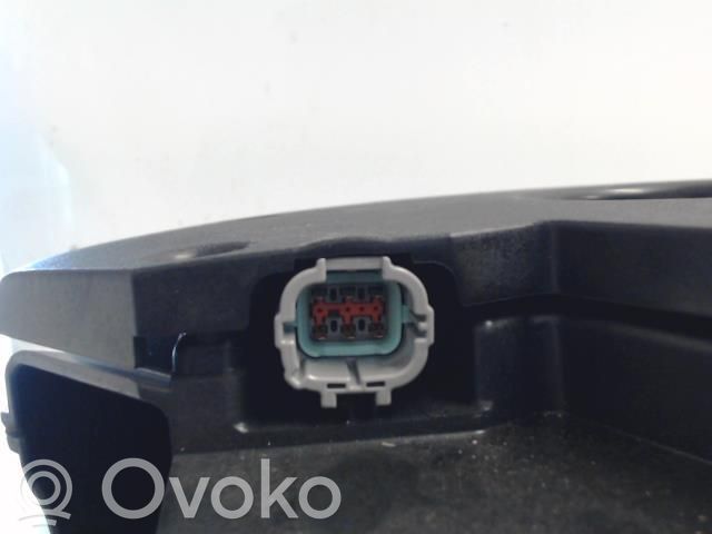 Renault Koleos I Subwoofer 