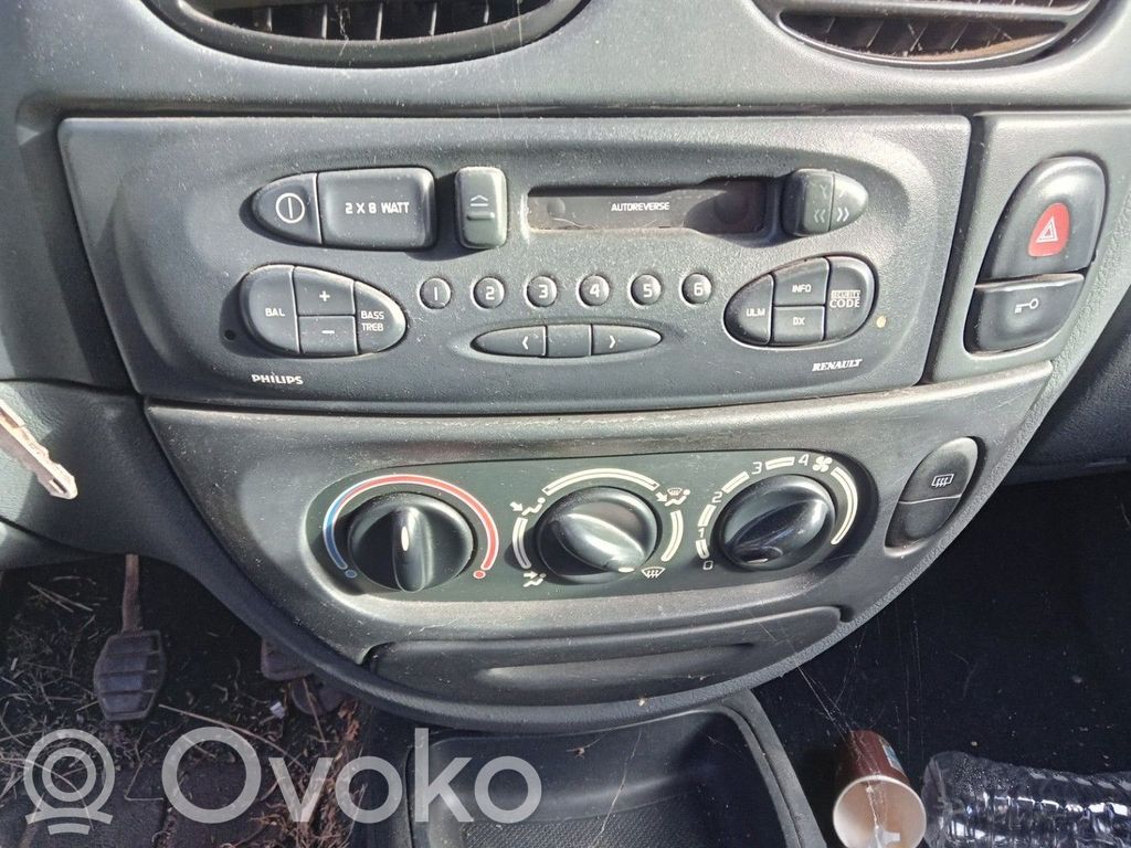 Renault Megane I Climate control unit 