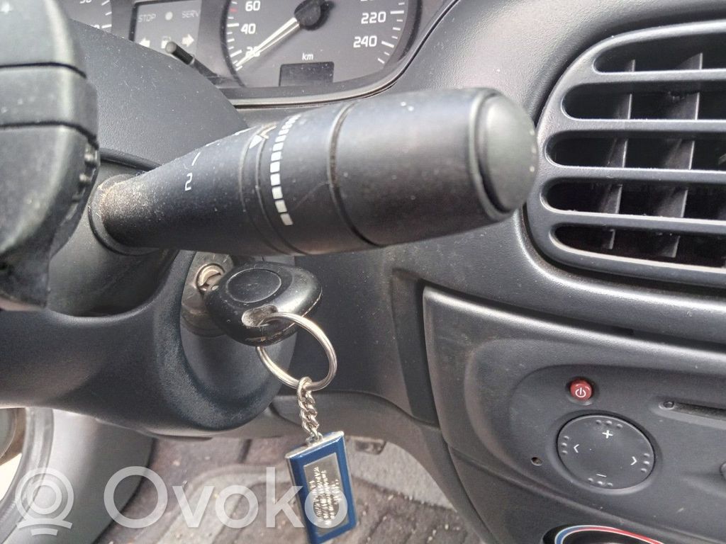 Renault Megane I Wiper control stalk 