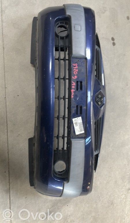 Renault Megane II Parachoques delantero 