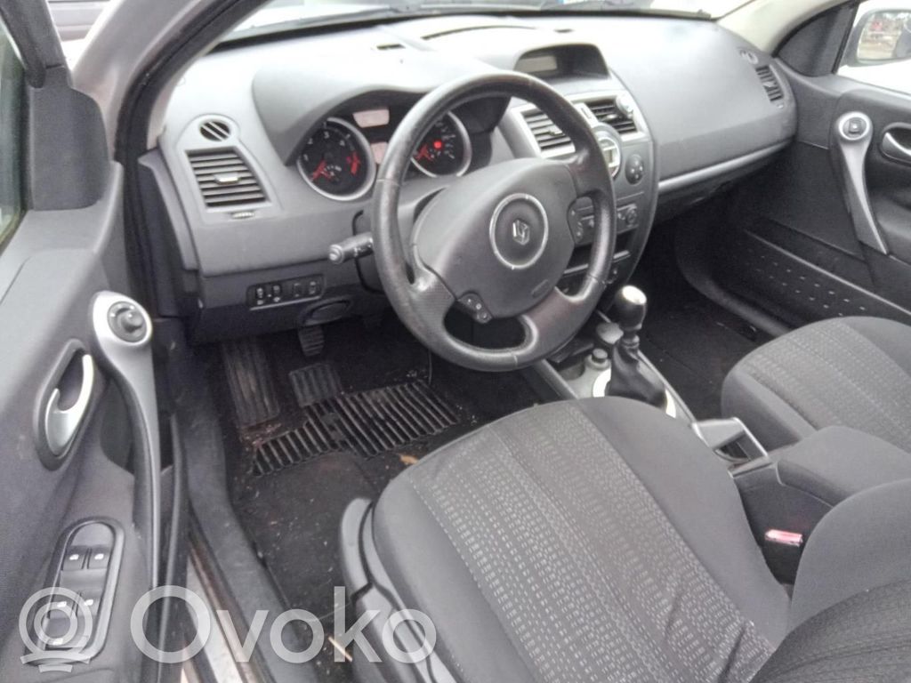 Renault Megane II Панель 