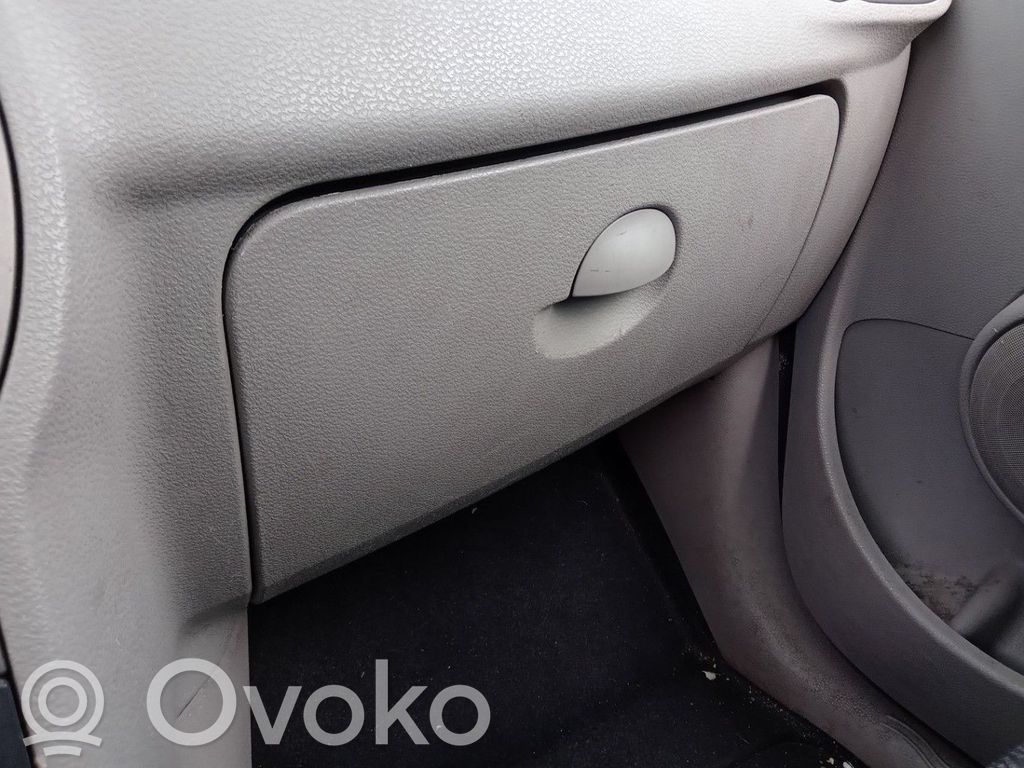 Renault Modus Daiktadėžės (bordačioko) komplektas 