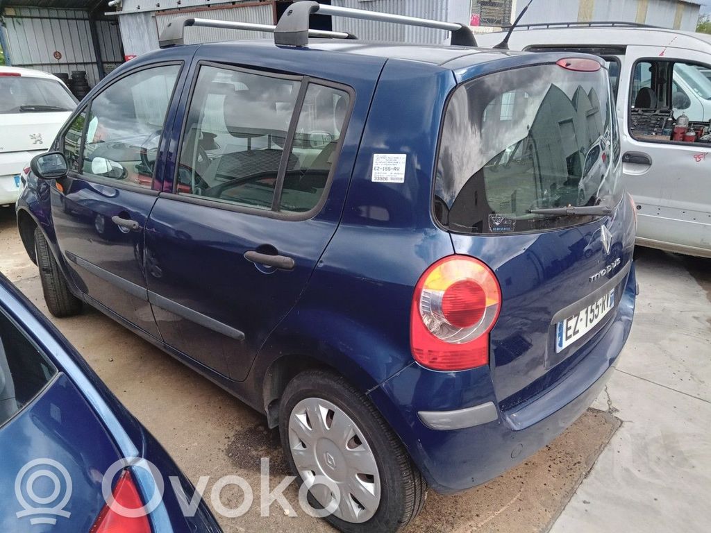 Renault Modus Aizmugurē slēdzene 