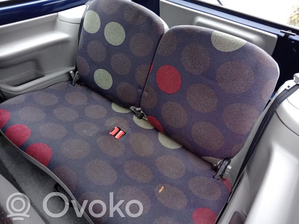 Renault Twingo I Cinturón trasero 
