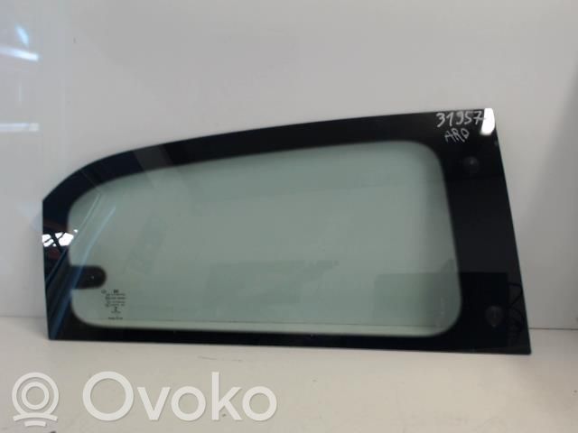 Renault Twingo III Luna de la puerta trasera 