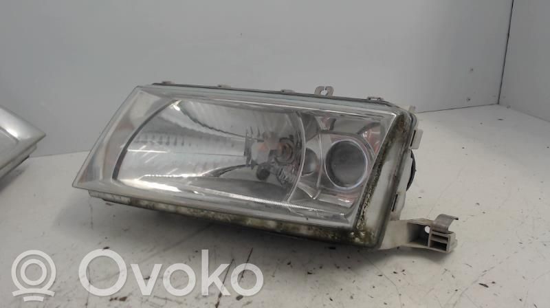 Skoda Octavia Mk1 (1U) Scheinwerfer 