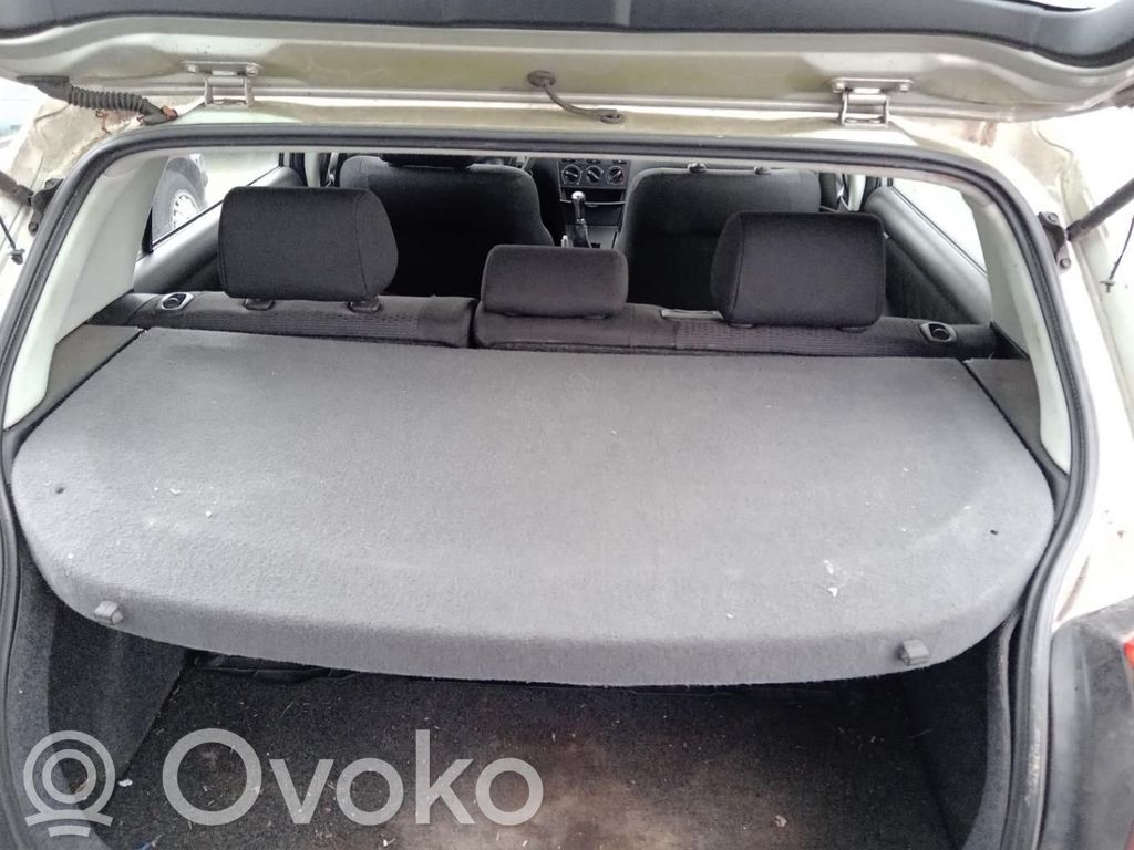 Toyota Corolla E120 E130 Hattuhylly 