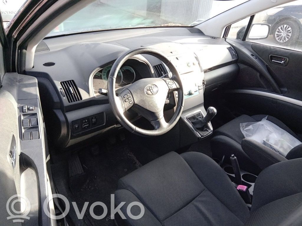 Toyota Corolla Verso E121 Manecilla interna puerta delantera 