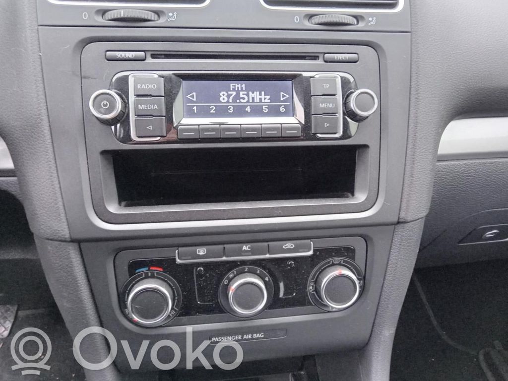 Volkswagen Golf VI Panel klimatyzacji 
