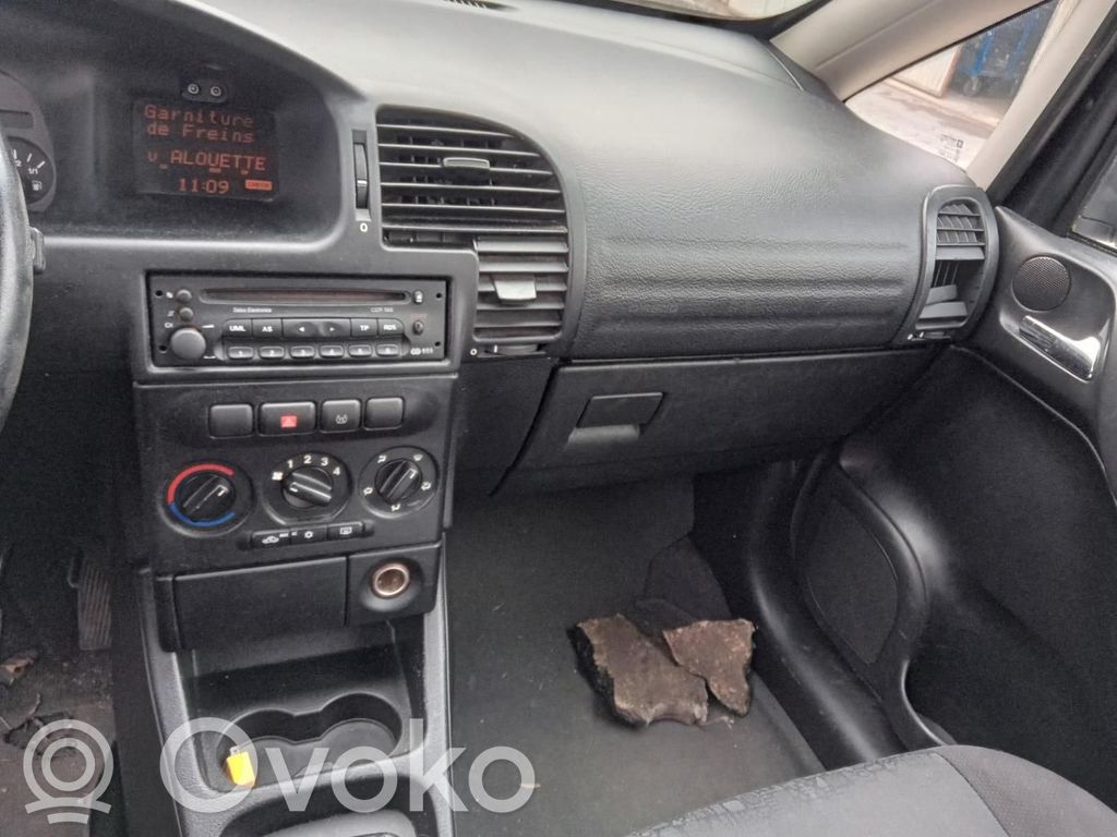 Opel Zafira A Interruttore luci di emergenza 