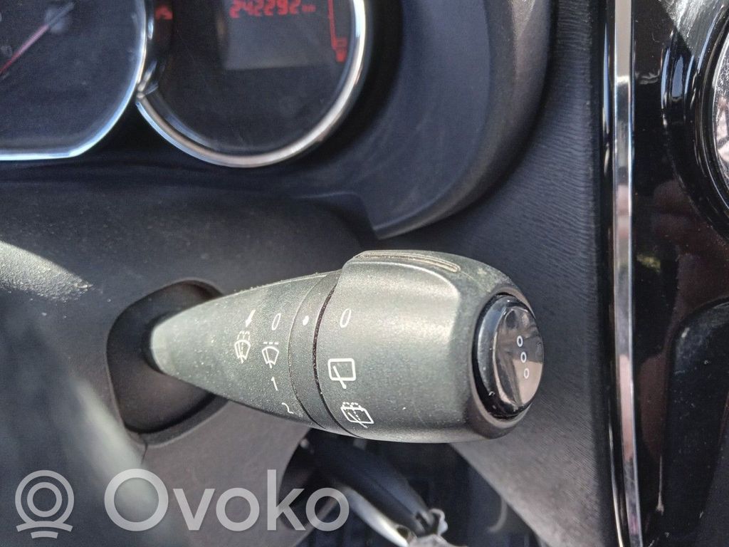 Dacia Lodgy Pyyhkijän vipu 