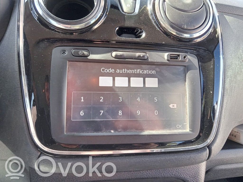 Dacia Lodgy Radio/CD/DVD/GPS head unit 