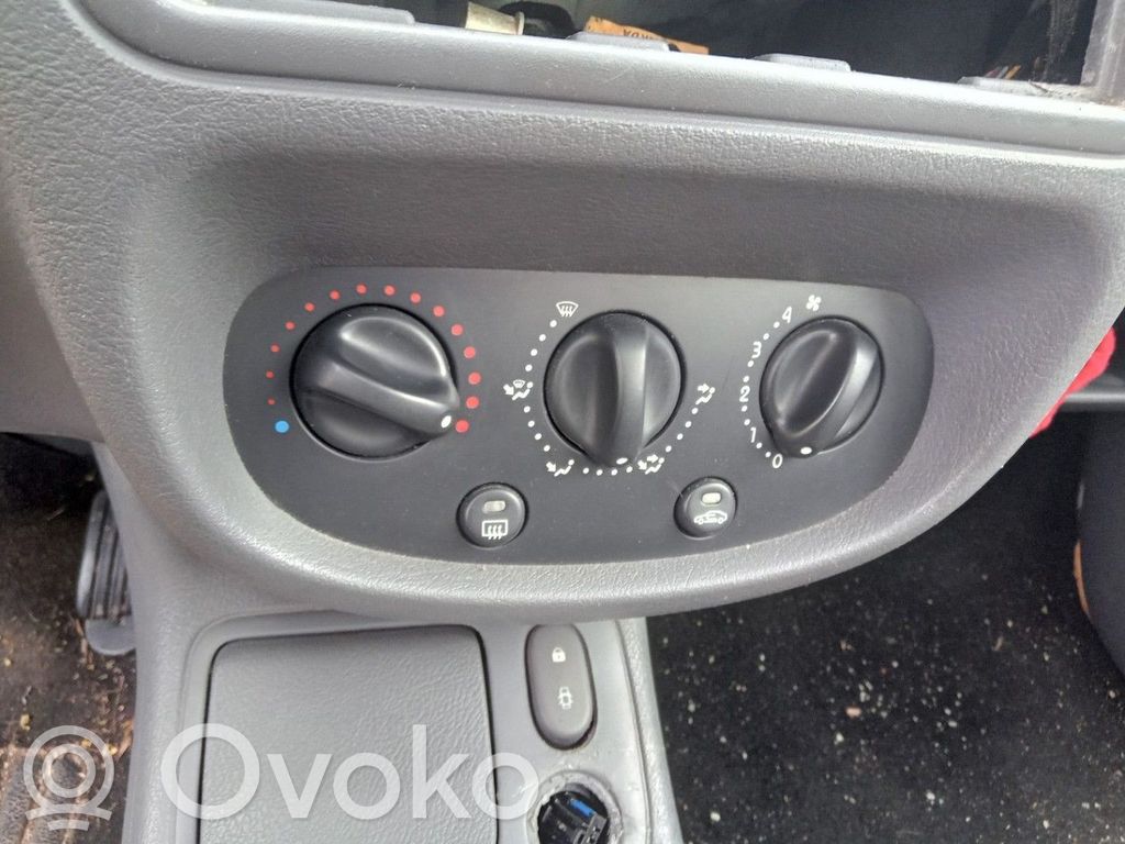 Renault Clio II Climate control unit 