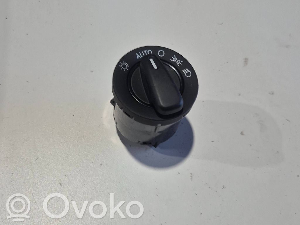 Dodge Challenger Light switch 