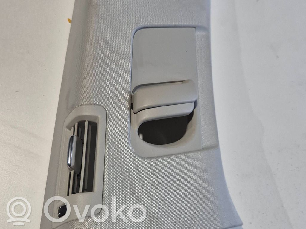 Volvo XC90 Pilar (B) (superior) 