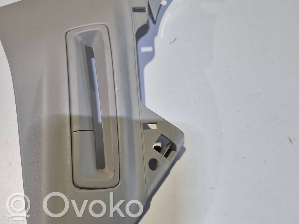 Volvo XC90 Pilar (D) (superior) 