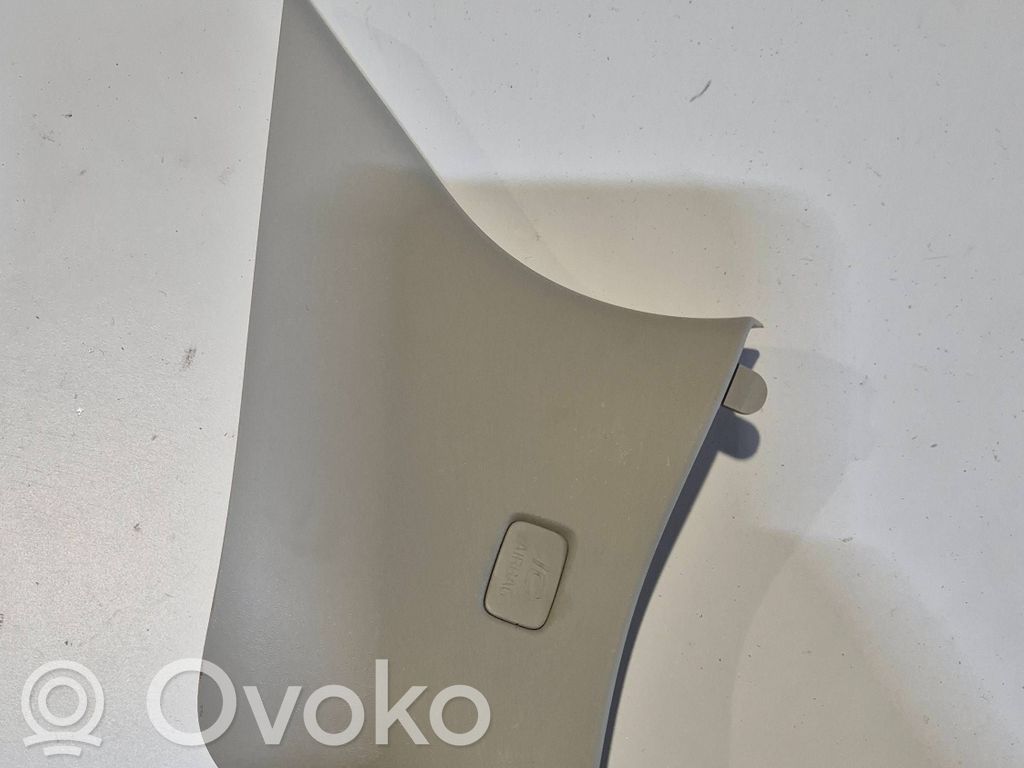 Volvo XC90 Pilar (C) 