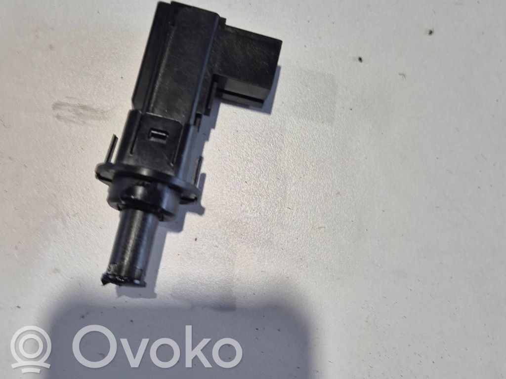 Brake pedal sensor switch   68078700AE