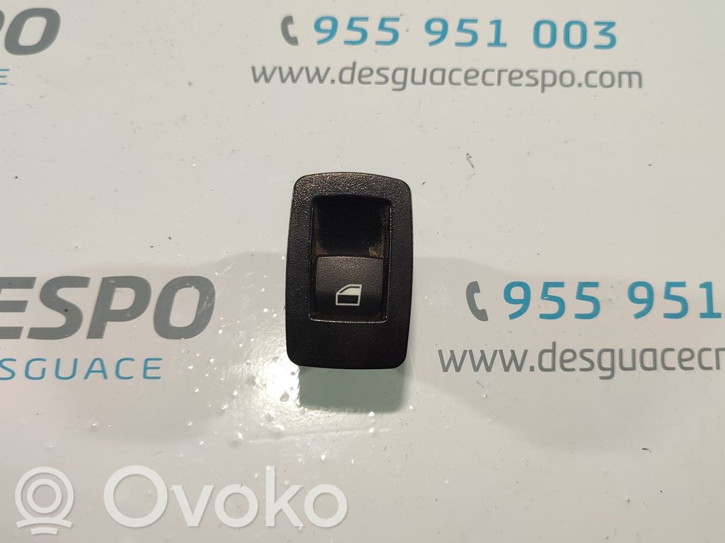 Electric window control switch   9208106,920810603