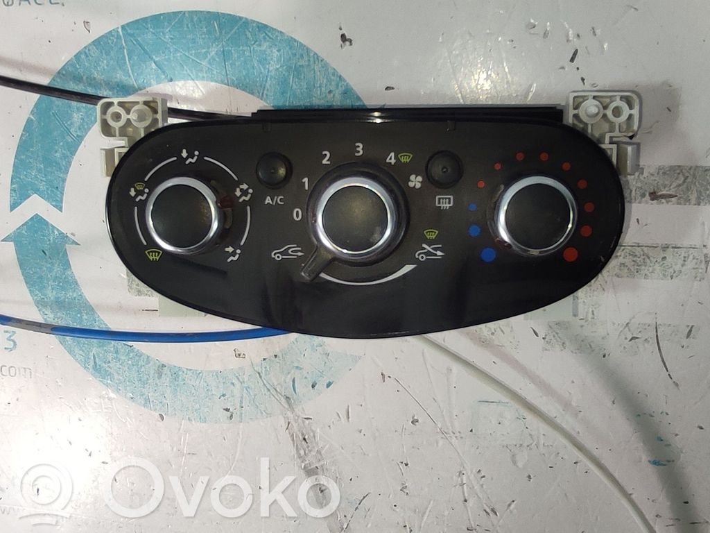 Dacia Duster II Air conditioner control unit module 