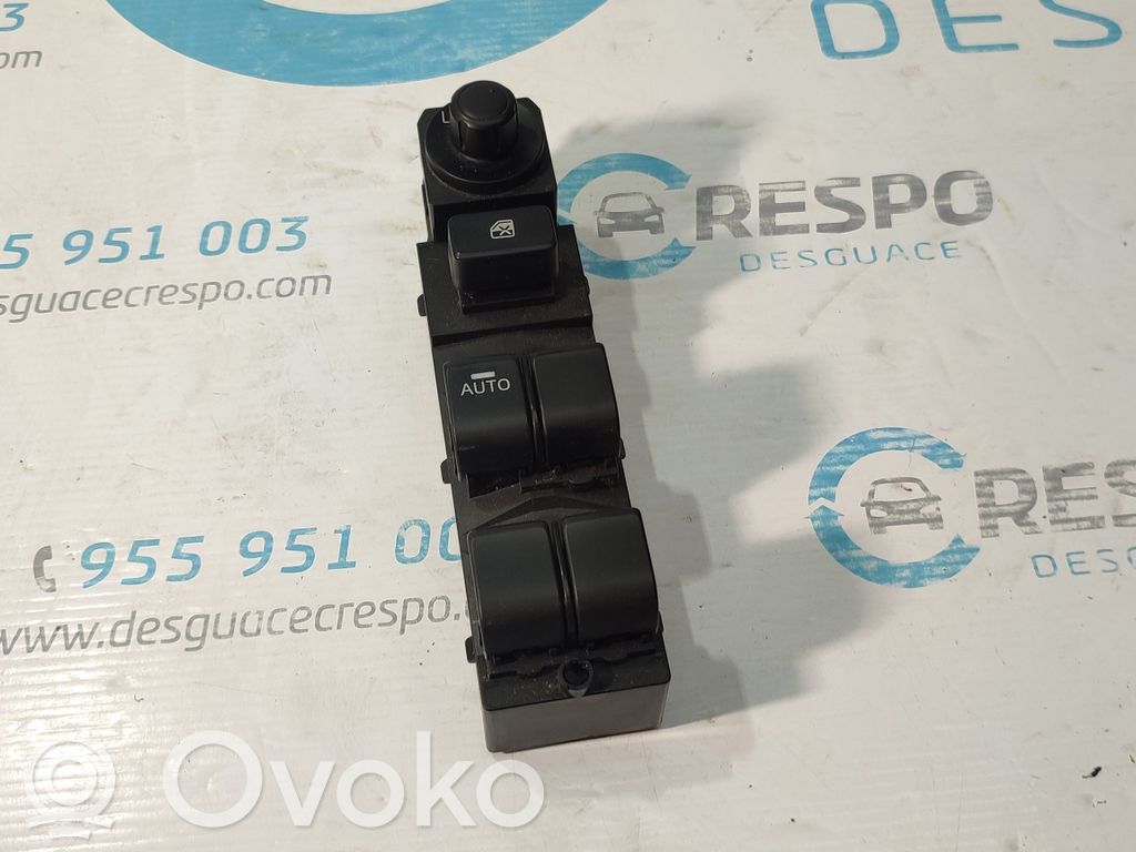 Mazda 2 Electric window control switch 