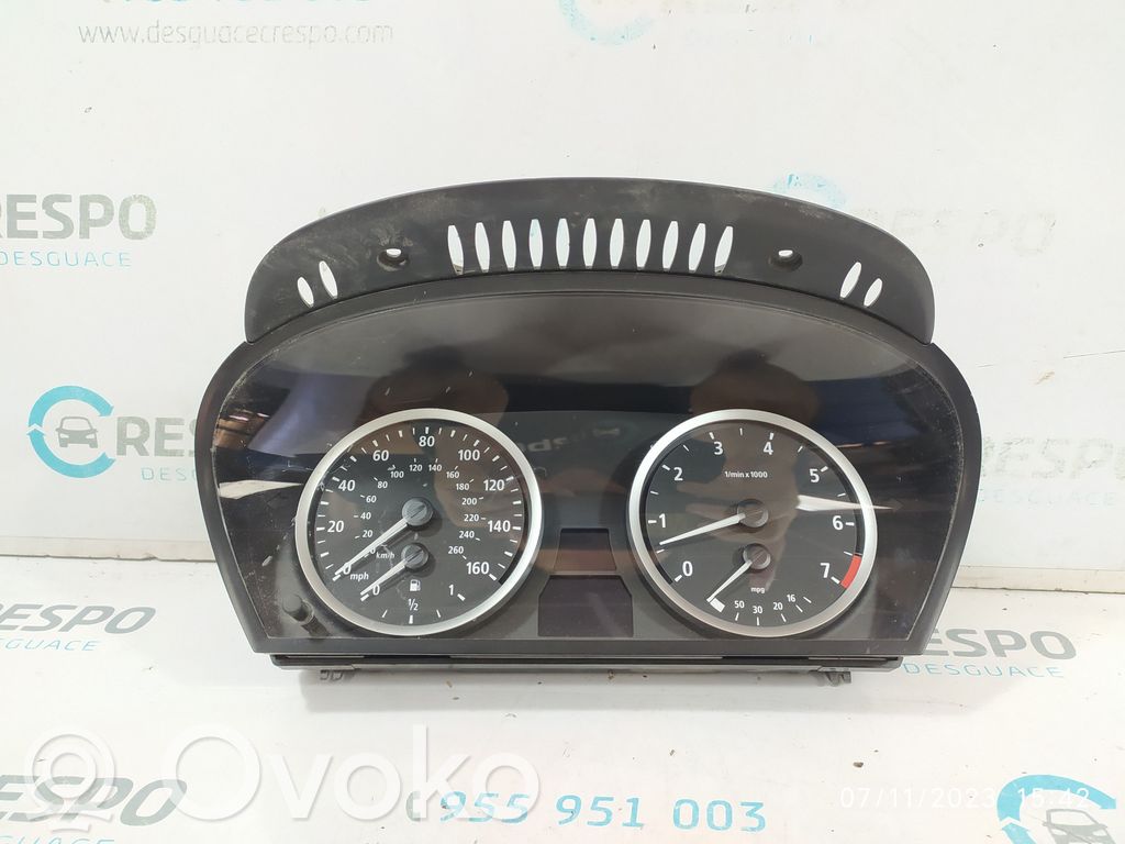 Geschwindigkeitsmesser Cockpit   9135246