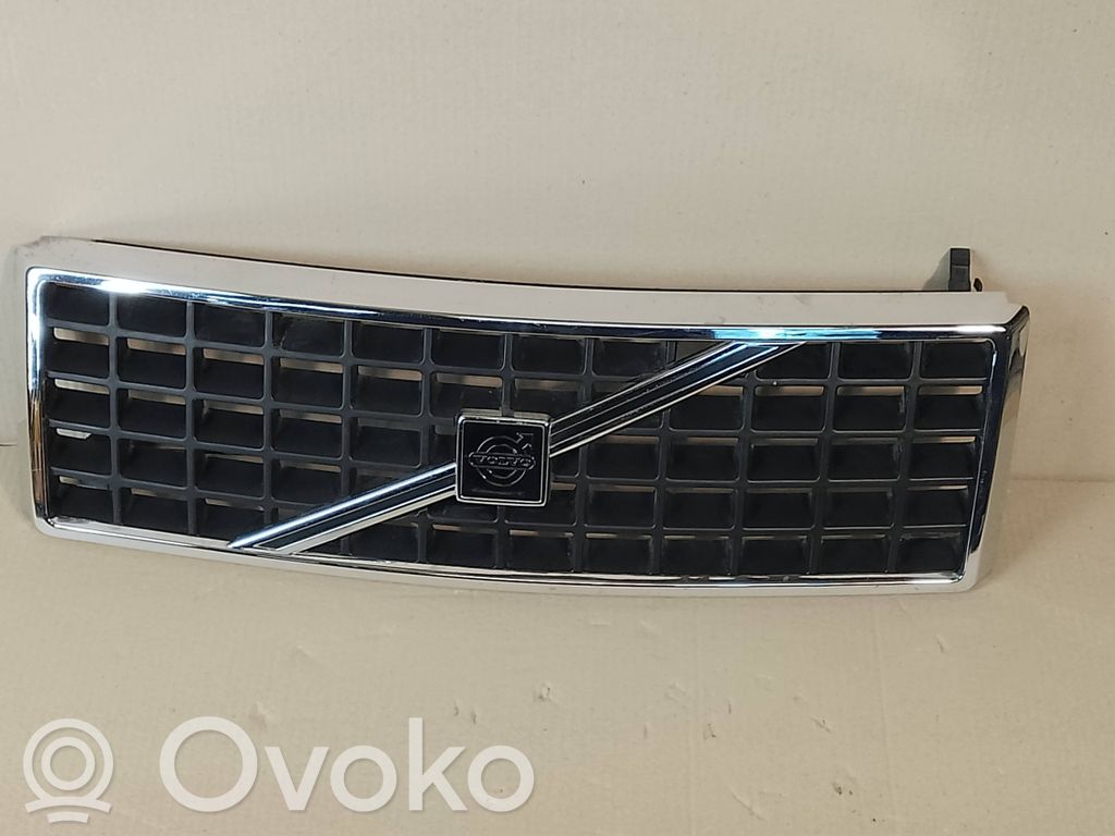 Volvo 440 Front grill 